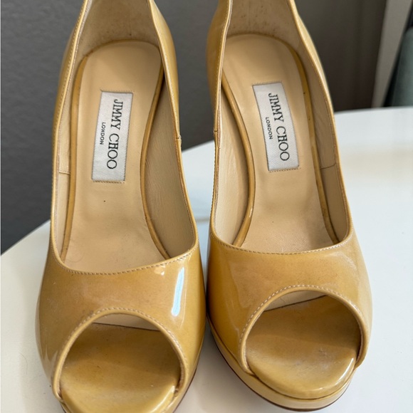 Jimmy Choo Peep Toe Stilettos, Tan Patent Leather, size 9 (39.5) - Picture 6 of 7